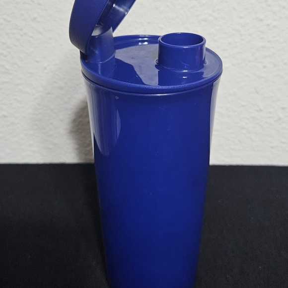 Tupperware Blue Dining Set - Picture 5 of 5